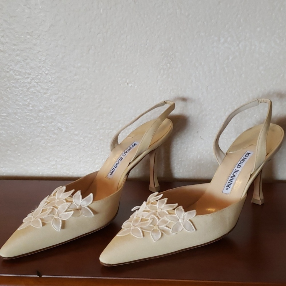 Manolo Blahnik Carolina